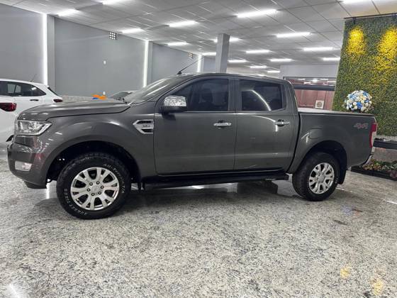 FORD RANGER 3.2 XLT 4X4 CD 20V DIESEL 4P AUTOMÁTICO
